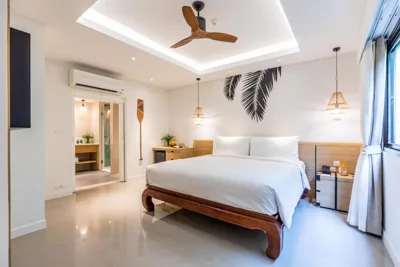 Superior con 1 letto king — OUTRIGGER Surin Beach Resort