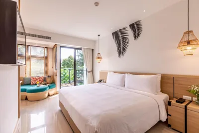 Superior Pool View con 1 letto king — OUTRIGGER Surin Beach Resort